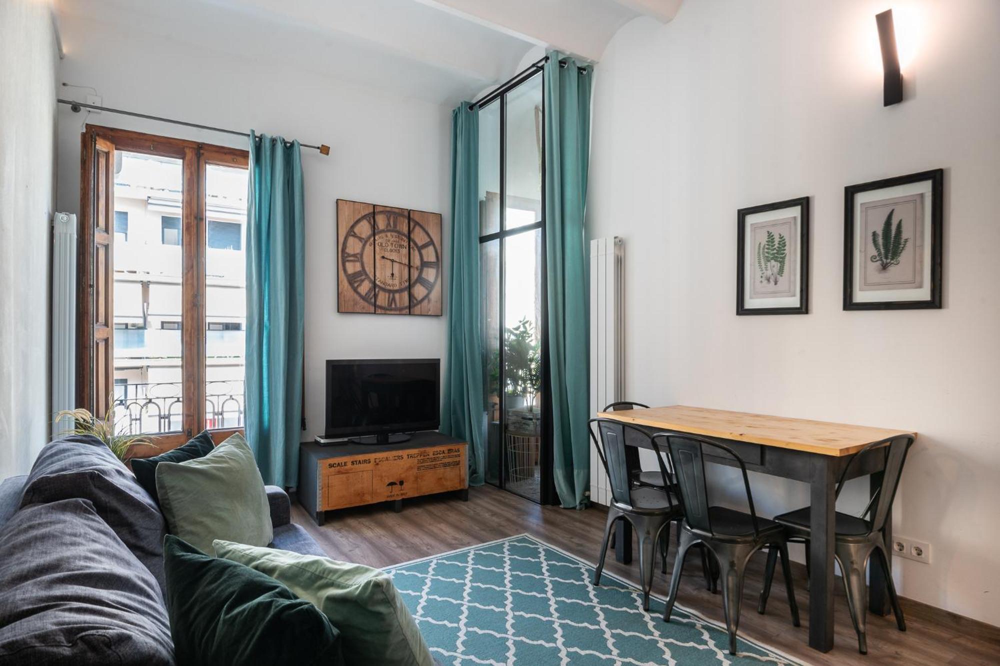 Beautiful Renovated Loft Minutes From The Beach 바르셀로나 외부 사진